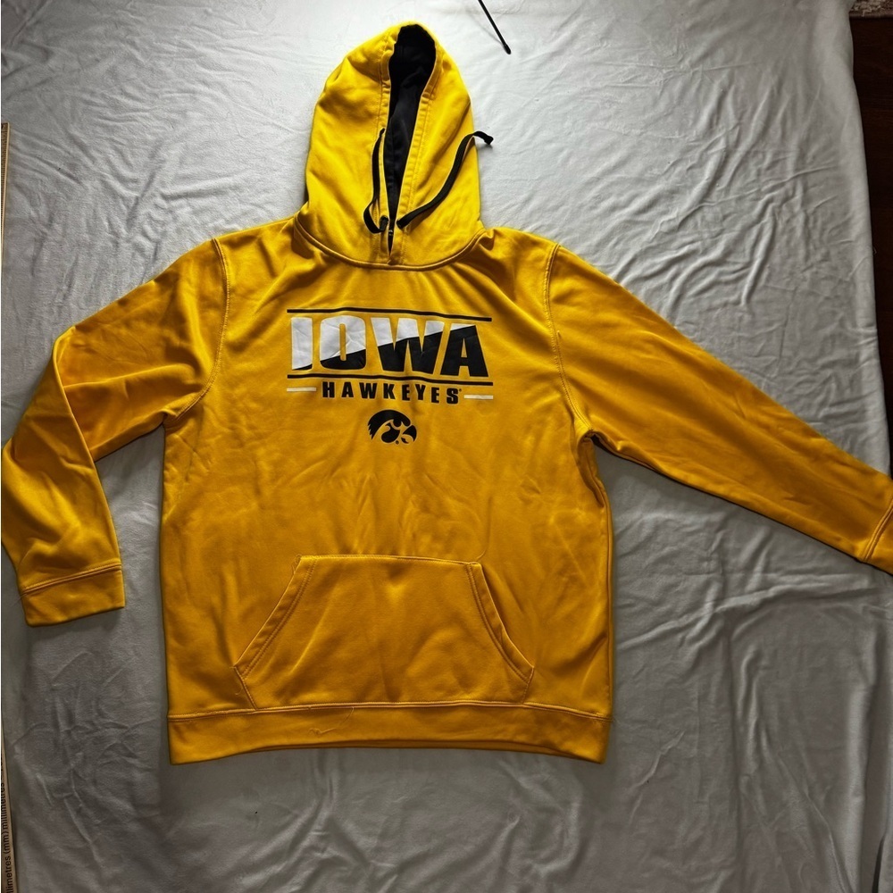 Colosseum Yellow Sweater with Ribbed Cuffs and Hood